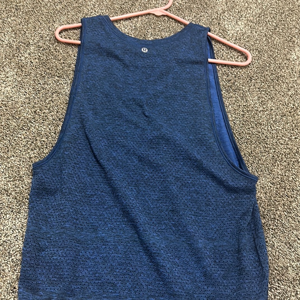 Blue tank top, lululemon, size 8, worn a couple times, great condition,